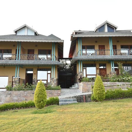 דרמסאלה Tiaraa Jujurana Resort & Spa מראה חיצוני תמונה